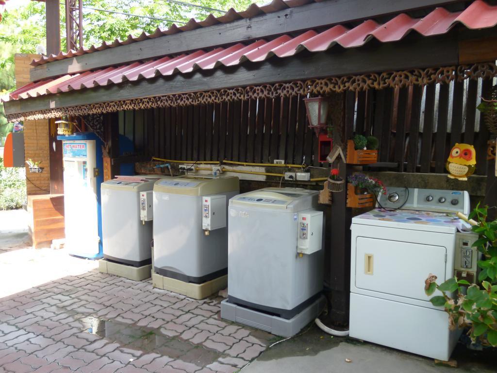 Vanlisut Hotel Ngamwongwan Nonthaburi Exterior foto